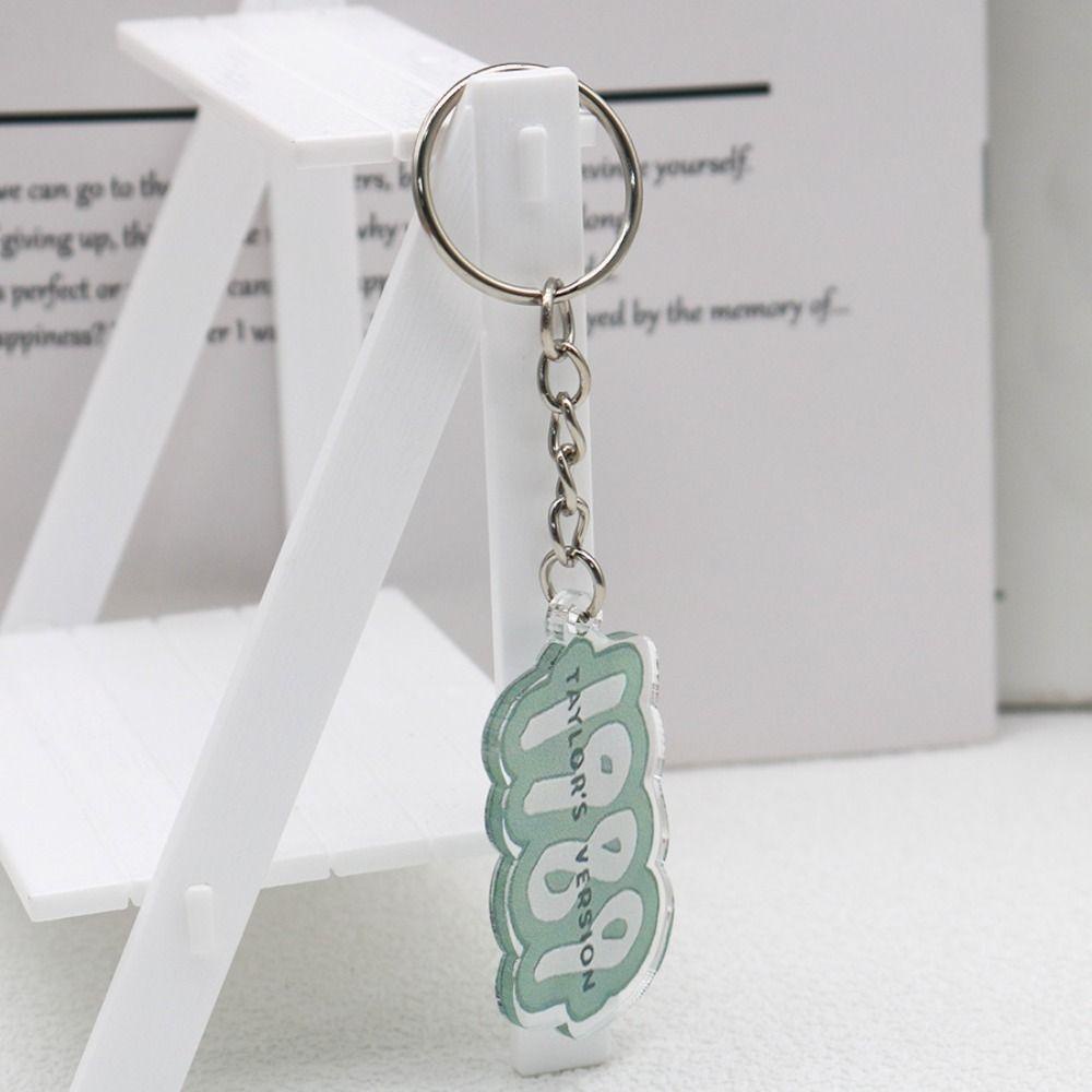 Móc Chìa Khóa mini Bằng acrylic Hình Ca Sĩ taylor swift cd 1989