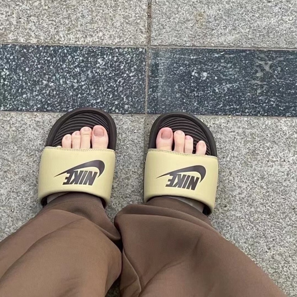 Nk Dép Đi Biển Chống Trượt Phong Cách baroque brown Victoria one Cho Cặp Đôi