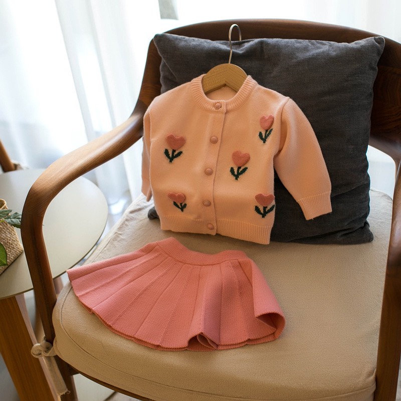 SET ÁO CADIGAN LEN HOA TIM MIX CHÂN VÁY XẾP LY DÁNG XÒE XINH XẮN CHO BÉ- HÀNG QCCC