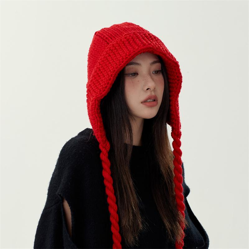 Mũ Lông Nhung Màu Đỏ Dễ Thương Thời Trang Mùa Đông Cho Bạn Gái