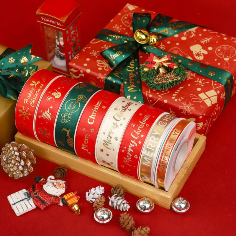 Giấy bọc quà hoạ tiết noel