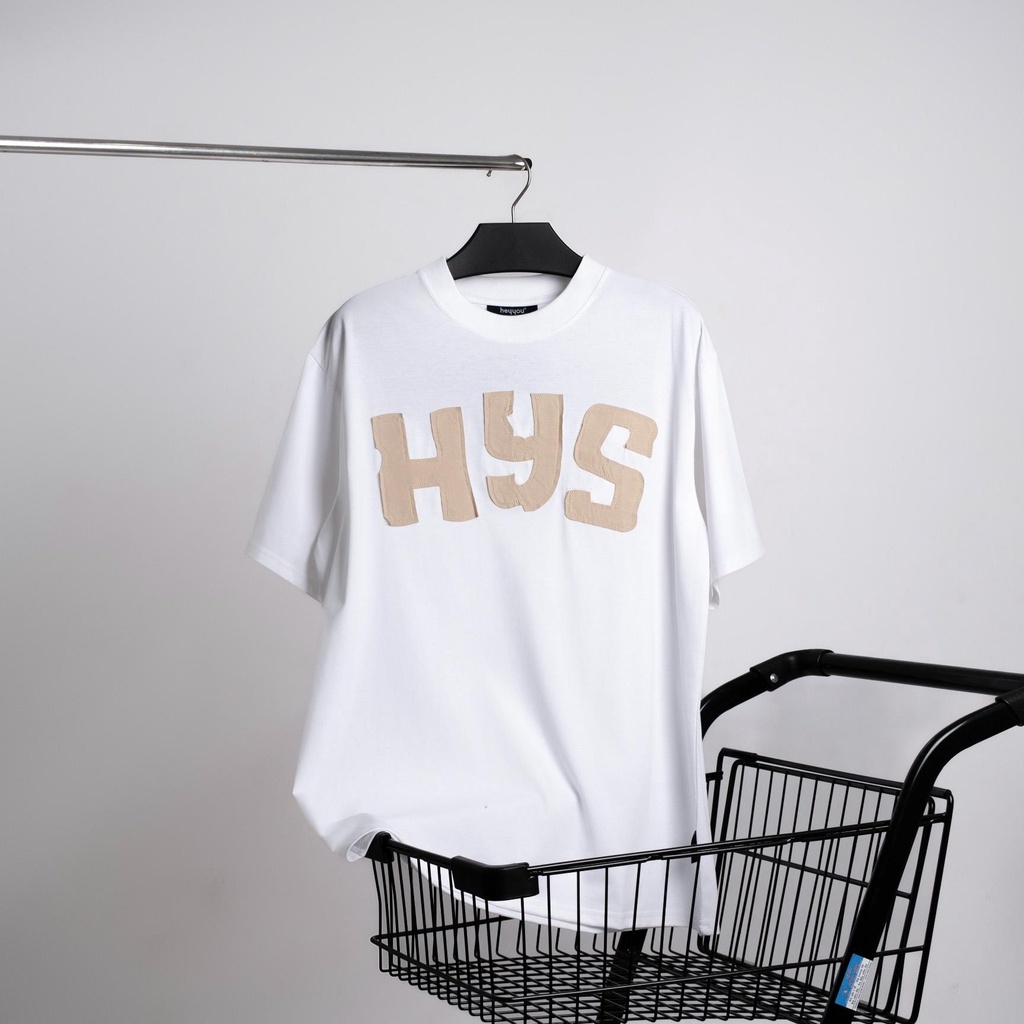 Áo thun HYS TYPON thêu đắp