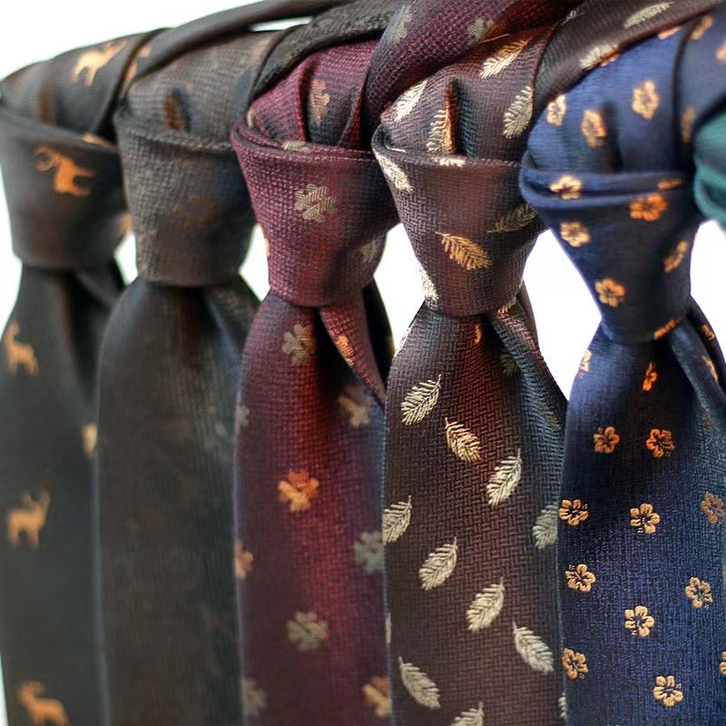 Cà vạt nam 8cm Cá tính Retro Mảnh Hoa Kinh doanh Cà vạt chuyên nghiệp Cà vạt buộc tay