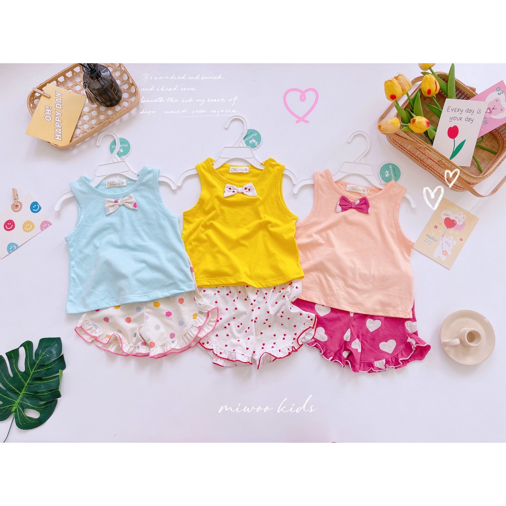 Set Áo Ba Lỗ Đính Nợ Phối Quần Họa Tiết Siêu Cool