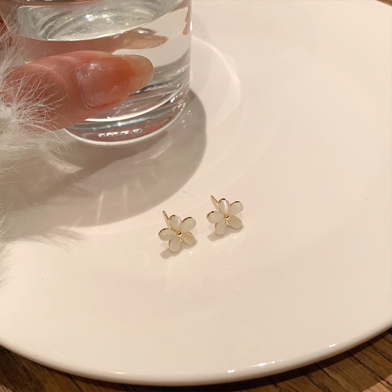 Bông Tai Hình Cánh Hoa Phong Cách Mới 2023