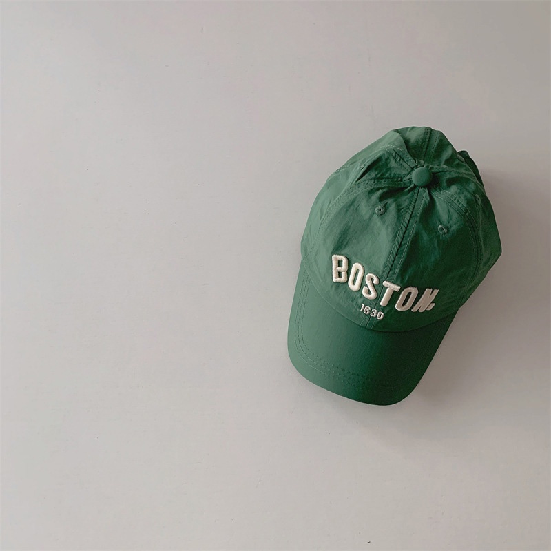 Mũ Lưỡi Trai Thể Thao Chống Nắng Thoáng Khí Nhanh Khô In Chữ Tiếng Anh Dễ Thương Cho Bé