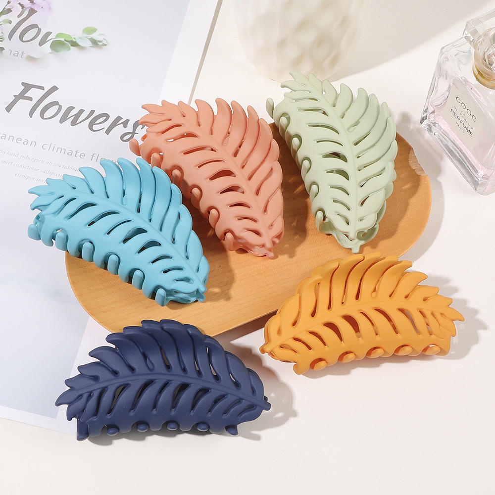 Kẹp Tóc Hình Cá Mập Lớn Cho Nữ