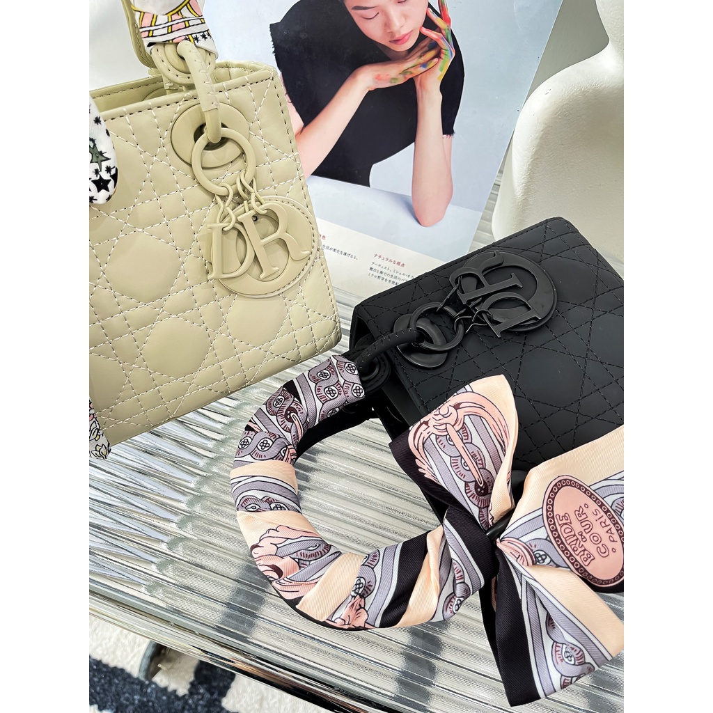 TÚI KÈM KHĂN SIZE 17cm x 15cm - TX827260