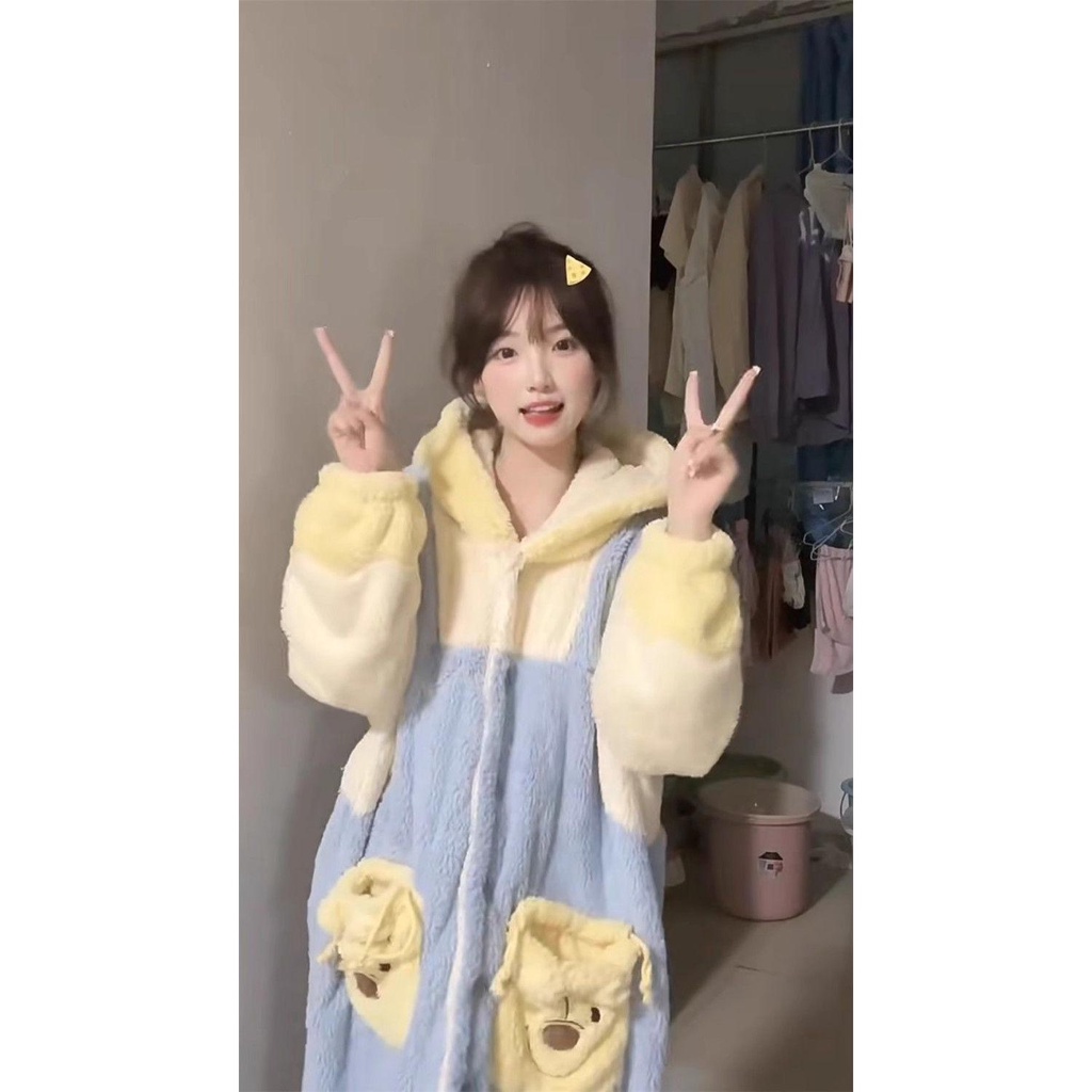 Áo Choàng Ngủ Có Mũ Trùm Đầu Bằng Lông Cừu San Hô Dày Dặn In Hình winnie the pooh Phong Cách Mới 2023