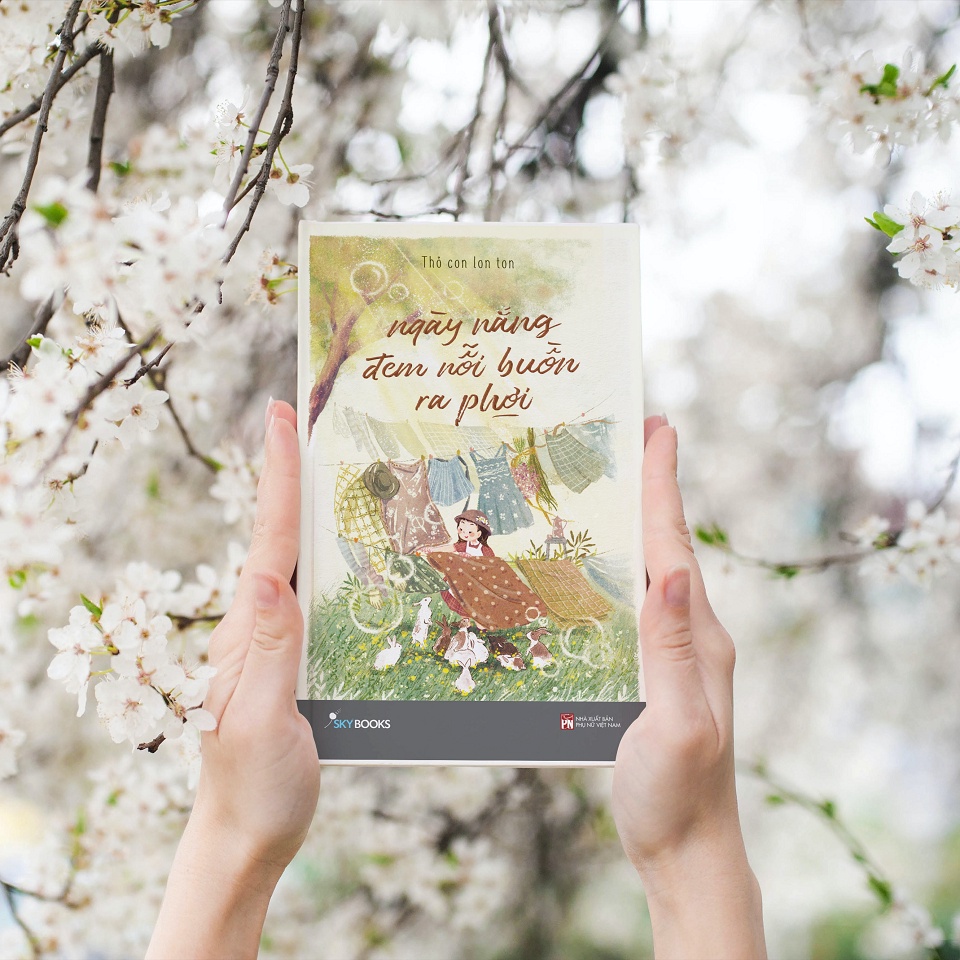 Sách Ngày Nắng Đem Nỗi Buồn Ra Phơi - Skybooks - Bản Quyền
