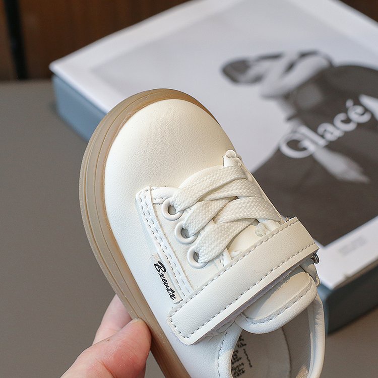 Giày Sneaker Thời Trang Cho Bé