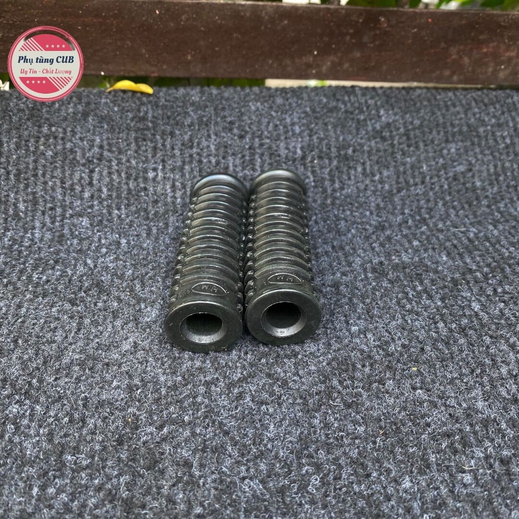 Cao su gác chân sau xe cub