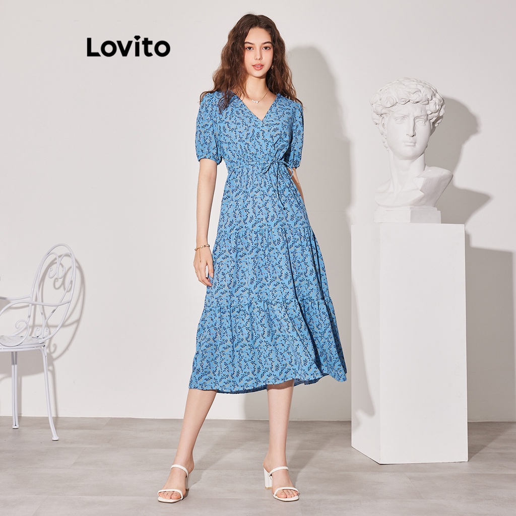 Đầm Lovito họa tiết hoa nhí xếp tầng tay phồng phong cách thường ngày thời trang cho nữ L59ED111