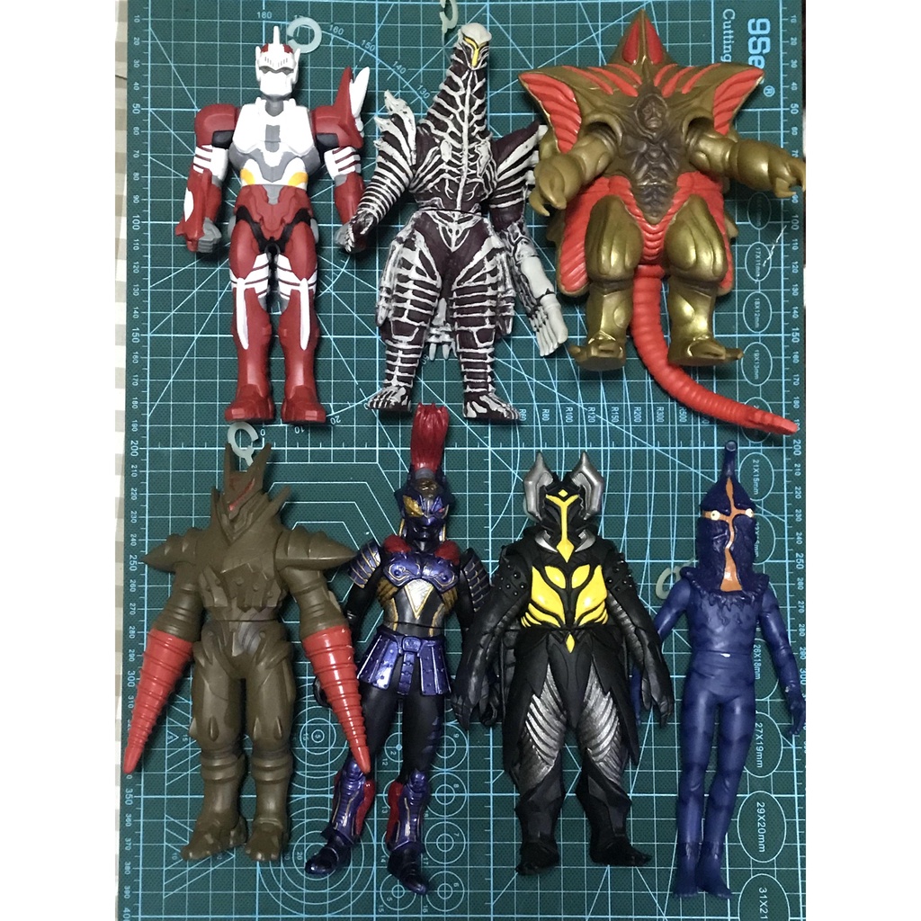 Bandai Nhân Vật ultraman 17cm 17cm Bằng Cao Su Mềm
