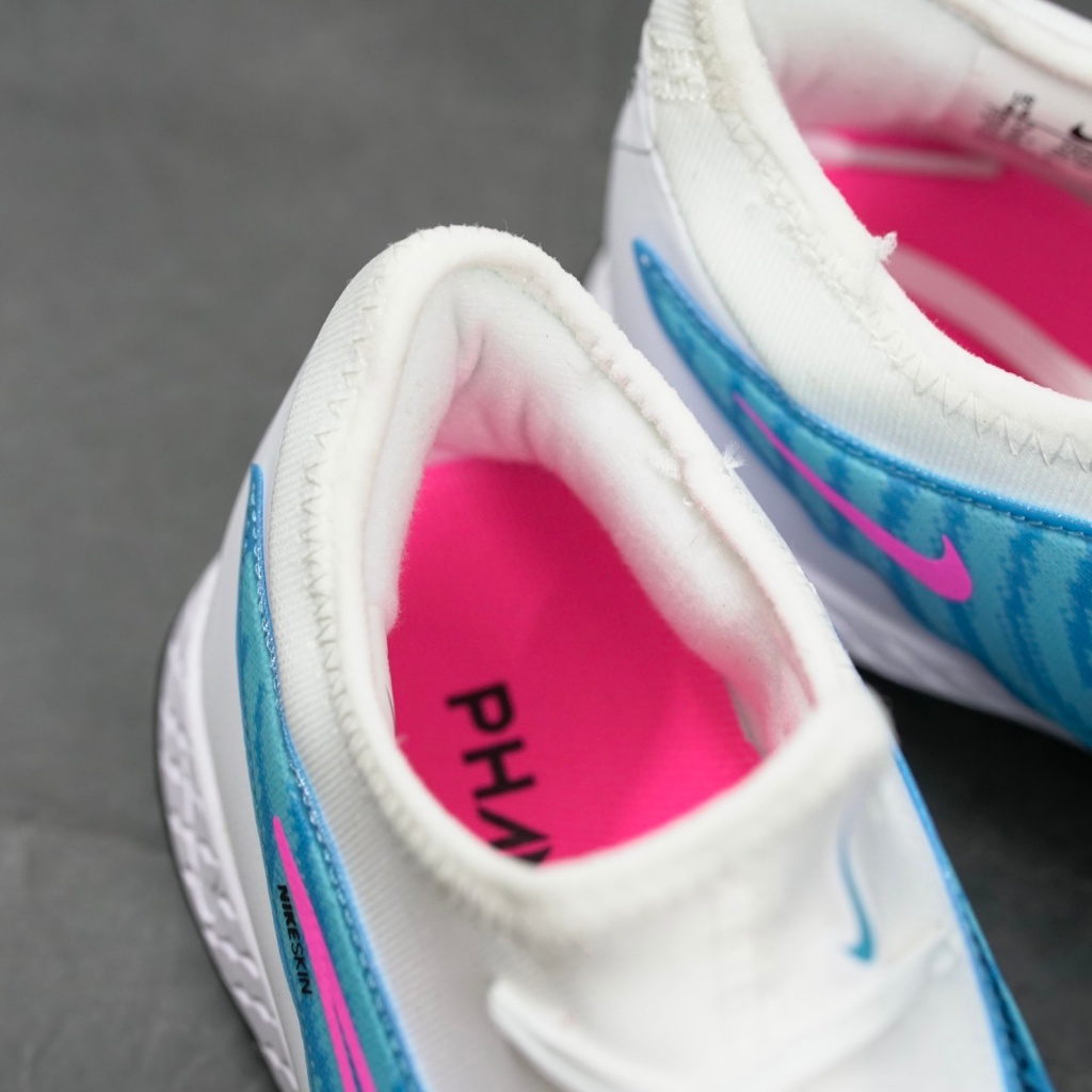 Giày bóng đá Phantom GX Pro Trắng Xanh, giày đá banh cỏ nhân tạo nam đã khâu đế - 2EVSHOP