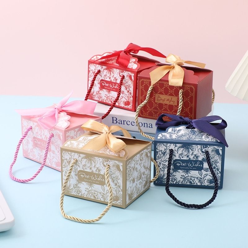 Hộp Quà Tặng Tri Ân Khách Hàng, Hộp Lời Chúc Best Wishes - Có Quai Xách, Nơ Lụa Kích Thước 10.5*8.3*7.3cm