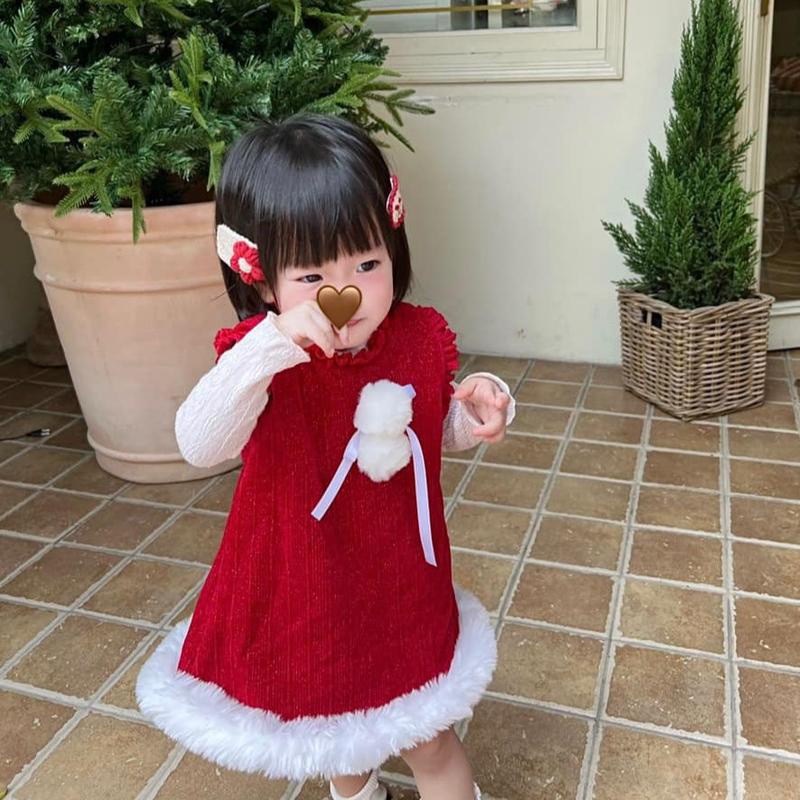 Váy Gile Đỏ Viền Trắng Đính Bông Cho Bé