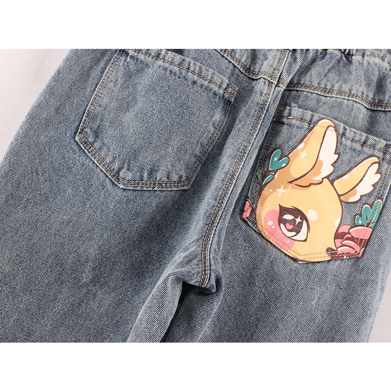 Quần jean dài hình nai hàng ALPHABET