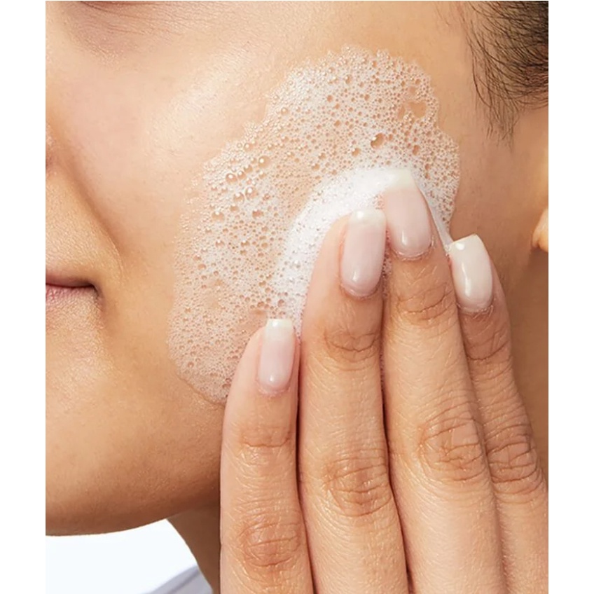 Sữa Rửa Mặt dịu nhẹ CeraVe Foaming Cleanser Giúp Làm Sạch Sâu Dành Cho Da Dầu 236ml