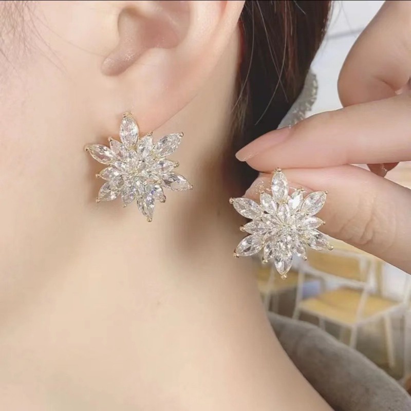 Ahellogirl Khuyên Tai Hình Hoa Đính Pha Lê Phong Cách Hàn Quốc Cao Cấp Cho Nữ