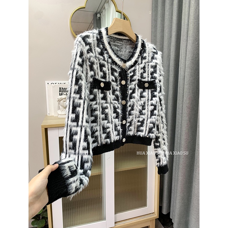 Áo cardigan len lông FF đính đá hàng QC 3 màu