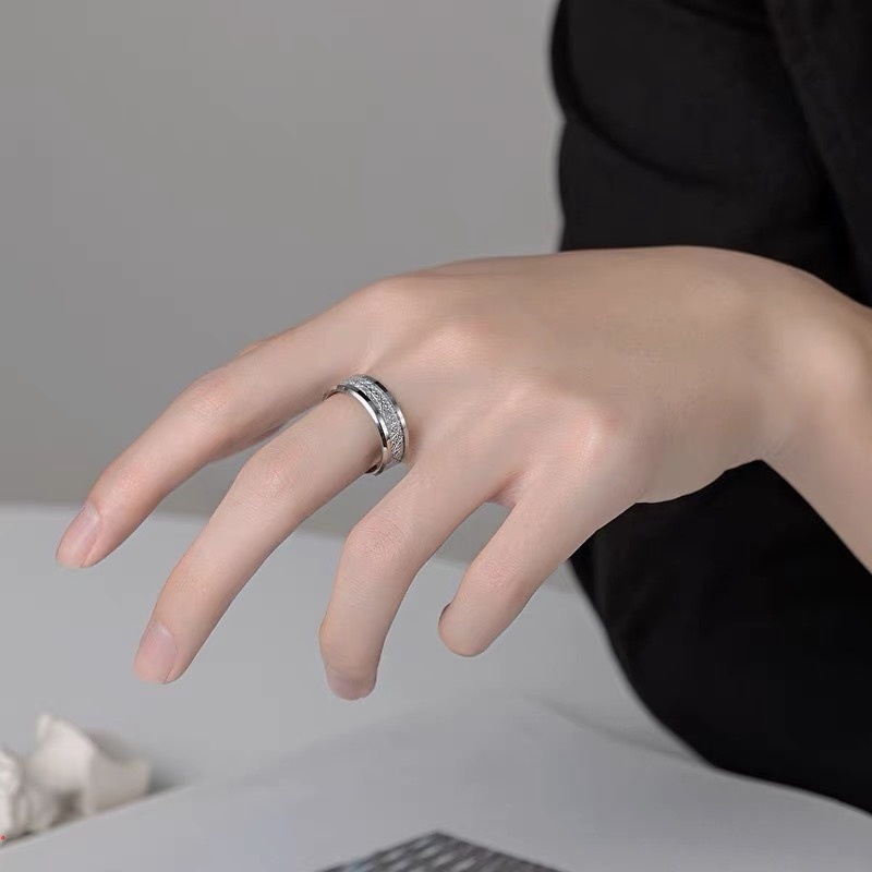 Nhẫn Thép Không Gỉ 8mm Họa Tiết Lụa Lạnh Cho Nam Và Nữ