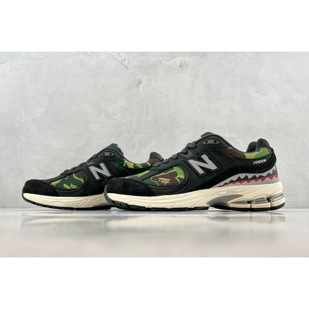 Giày bape x new balance 2002r m2002rbf 36-452R Họa Tiết Rằn Ri Cá Tính