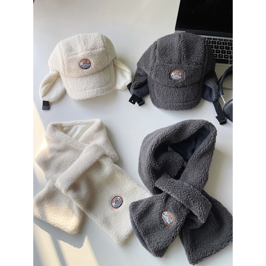 Mũ Len Trùm Tai Kèm Khăn Choàng Cổ Dày Dặn Giữ Ấm Mùa Đông Cho Mẹ Và Bé