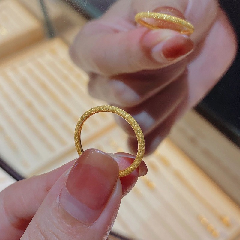 Nhẫn Thép Titan Mạ Vàng 18k Màu Sắc Nổi Bật