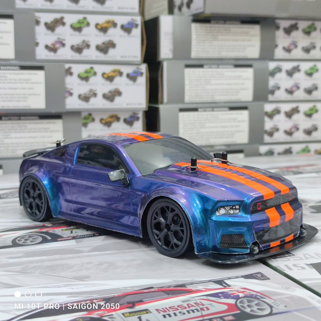 Xe đua điều khiển từ xa Drift Mustang Dodge challenge SRT Pro 1/14 tốc độ cao 30km/h, có đèn led trước, 2 chế độ chạy
