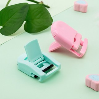 Dụng cụ bấm mi nhỏ gọn cầm tay tiện lợi - maigen