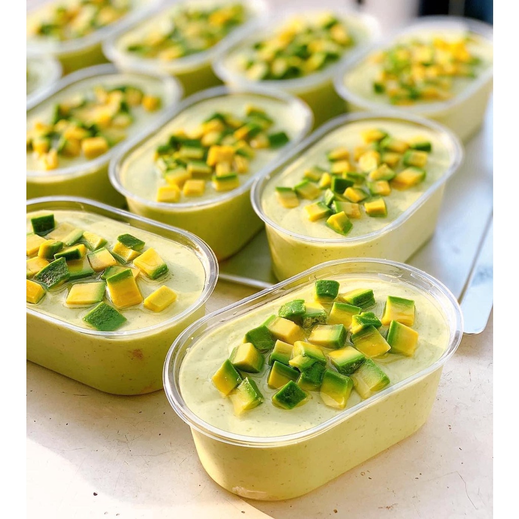 Hộp nhựa oval w150g đựng bánh lạnh, mousse, tiramisu 500ml kèm nắp