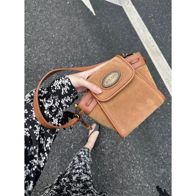 Túi Đeo Chéo Một Bên Vai Mùa Thu Và Mùa Đông Phong Cách Mới 2023