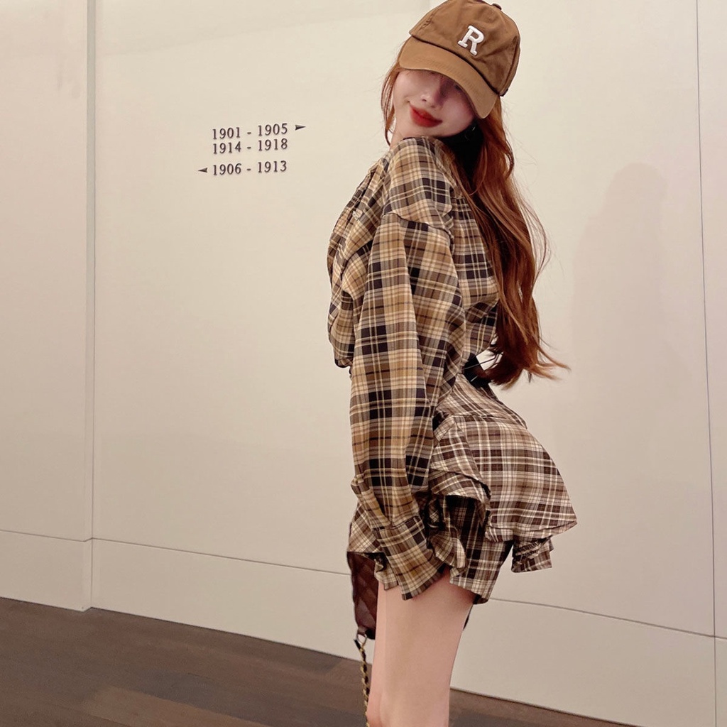 Set Áo Sơ Mi + Áo Khoác + Chân Váy + Áo Hai Dây Họa Tiết Kẻ Sọc Thời Trang Mùa Xuân Mới Cho Nữ