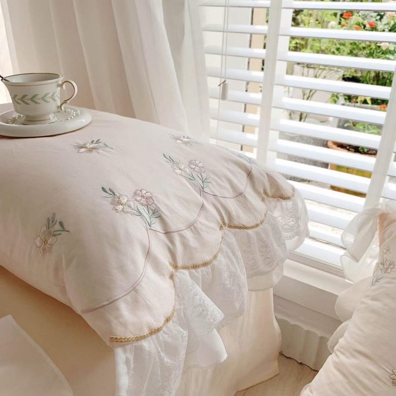 Bộ chăn ga gối Lụa thêu hoa viền bèo tiểu thư set 7 món