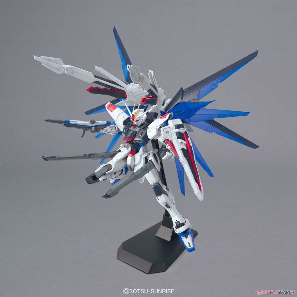 Mô hình lắp ráp Gundam MG Freedom Gundam ver 2.0Tặng ô tô