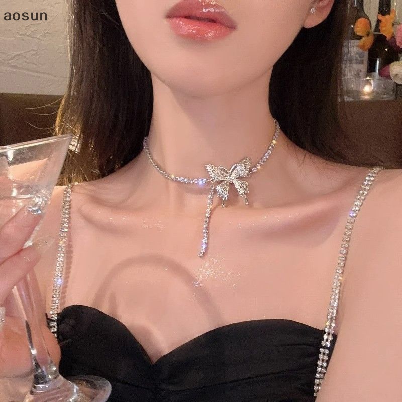 Vòng Cổ choker Màu Bạc Mặt Hình Bướm Đính Đá Pha Lê Lấp Lánh Thời Trang Cho Nữ