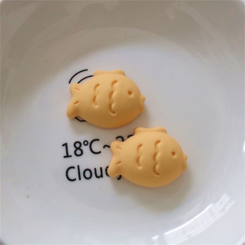 Kẹp Tóc Nhựa Hình Bánh Quy Có Lỗ Cho Bé