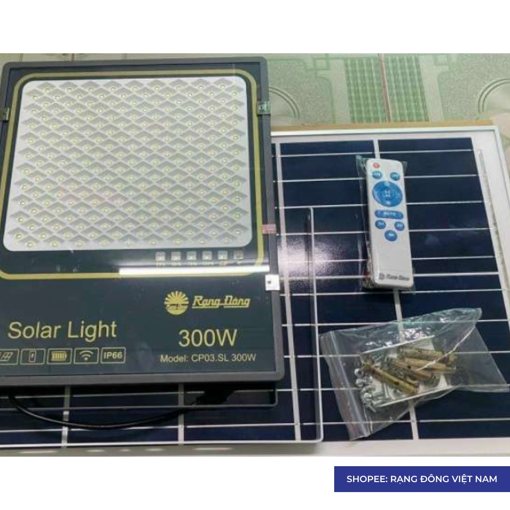 Đèn năng lượng mặt trời Rạng Đông led chiếu pha 300w Model: CP03.SL 300W