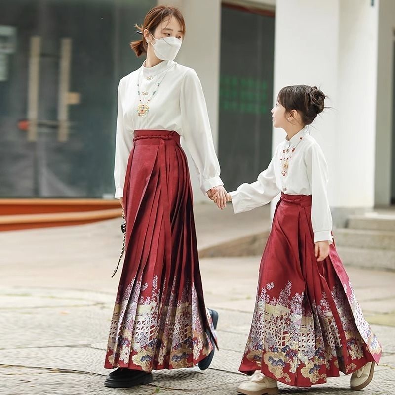 Bộ Hán Phục Cách Tân Cổ Đứng Tay Ngắn Thêu Họa Tiết Phong Cách Trung Hoa Thời Trang Mùa Hè 1026