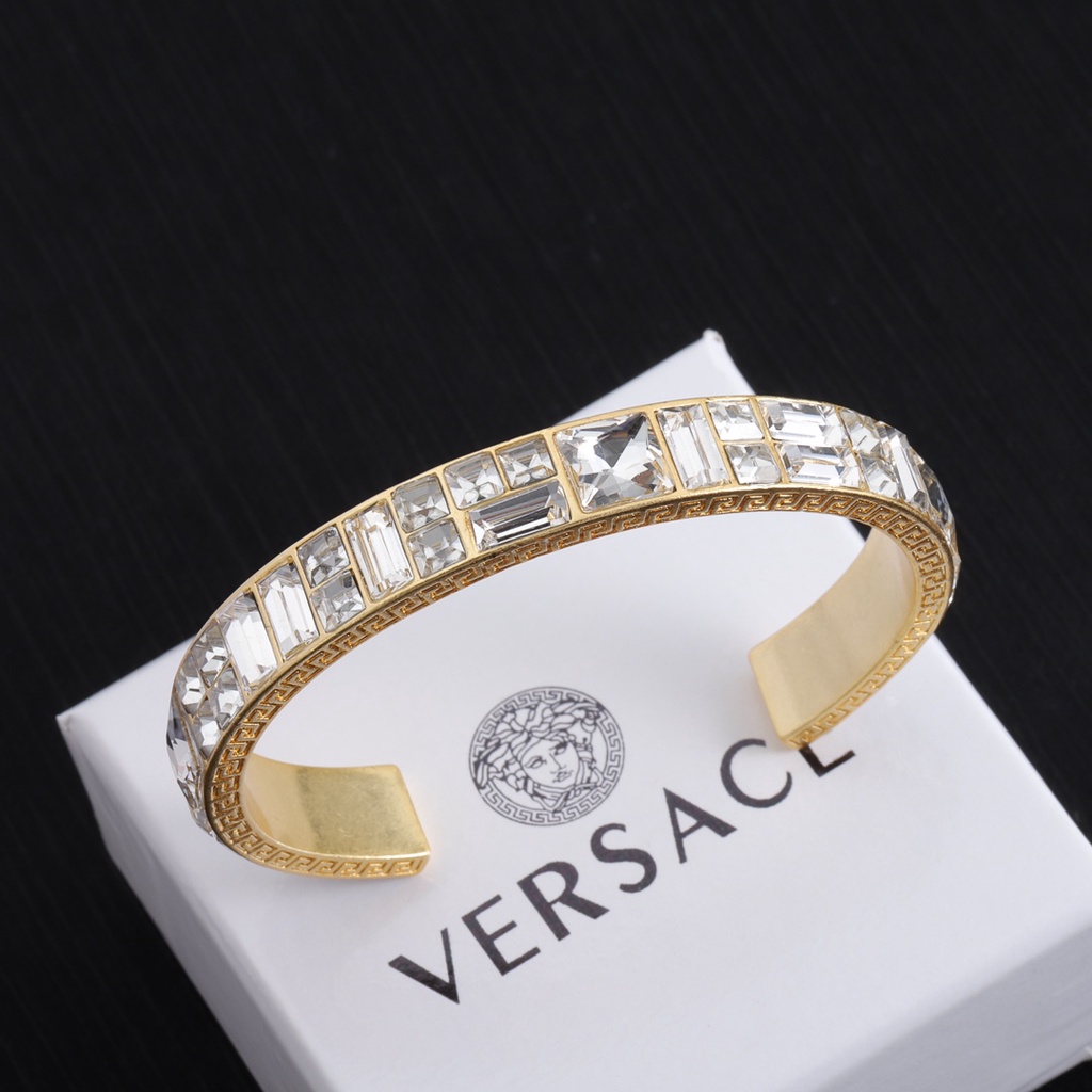 Versace Vòng Tay Hở Đính Kim Cương Giả Sang Trọng Cho Nữ