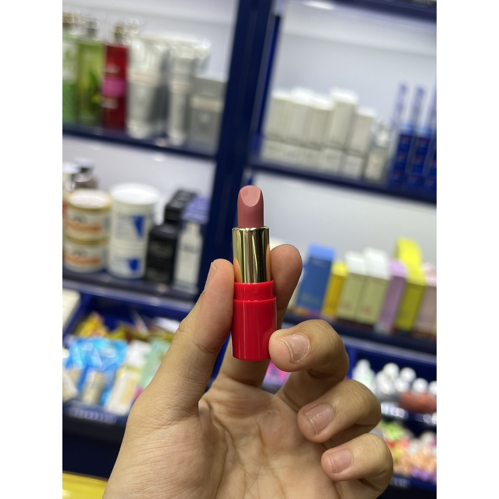 Son Thỏi Mini Rosso Valentino Striking Satin Lip Color
