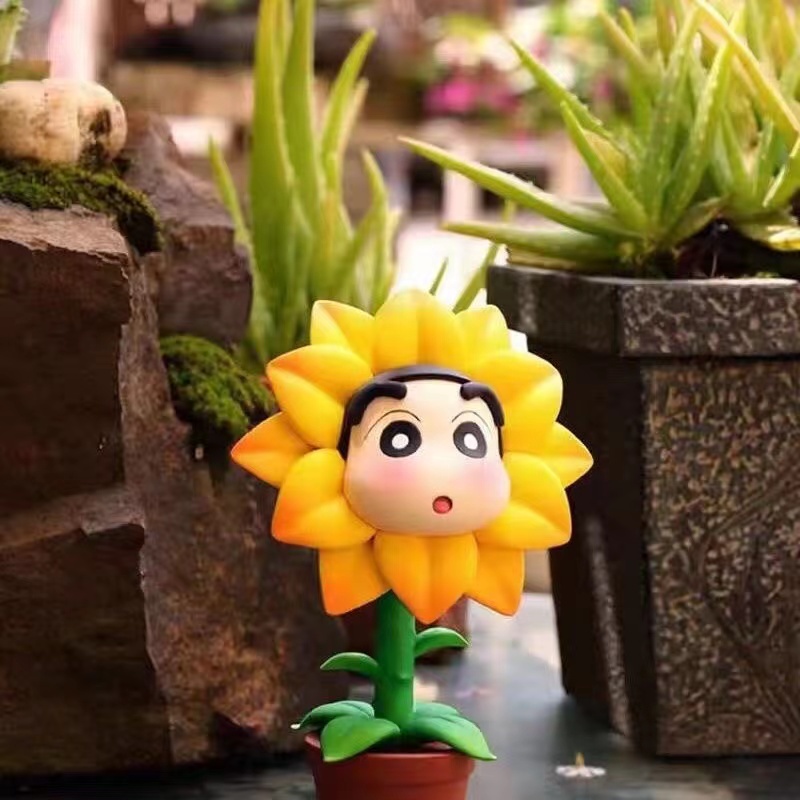 Mô Hình shin chan / Hoa Hướng Dương / Cậu Bé Bút Chì Dễ Thương 12cm