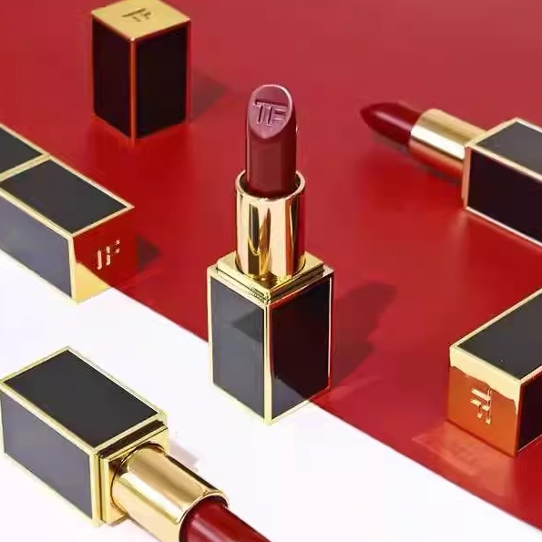 Tom ford Son Môi Dưỡng Ẩm Lâu Trôi 1g Dạng Ống Màu Đen