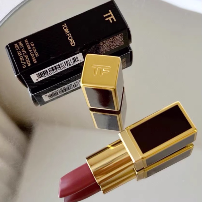 Tom ford Son Môi Dưỡng Ẩm Lâu Trôi 1g Dạng Ống Màu Đen