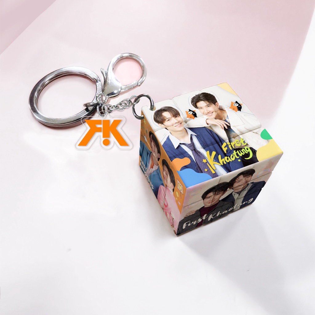 BossNoeul JoongDunk Our Sky.y2 GeminiFourth My-school-president MeenPing MewGulf OFFGUN NETJAMES PondPhuwin BrightWin WinnySatang Zeenunew Metal Keychain Small Rubik's Cube Pendant