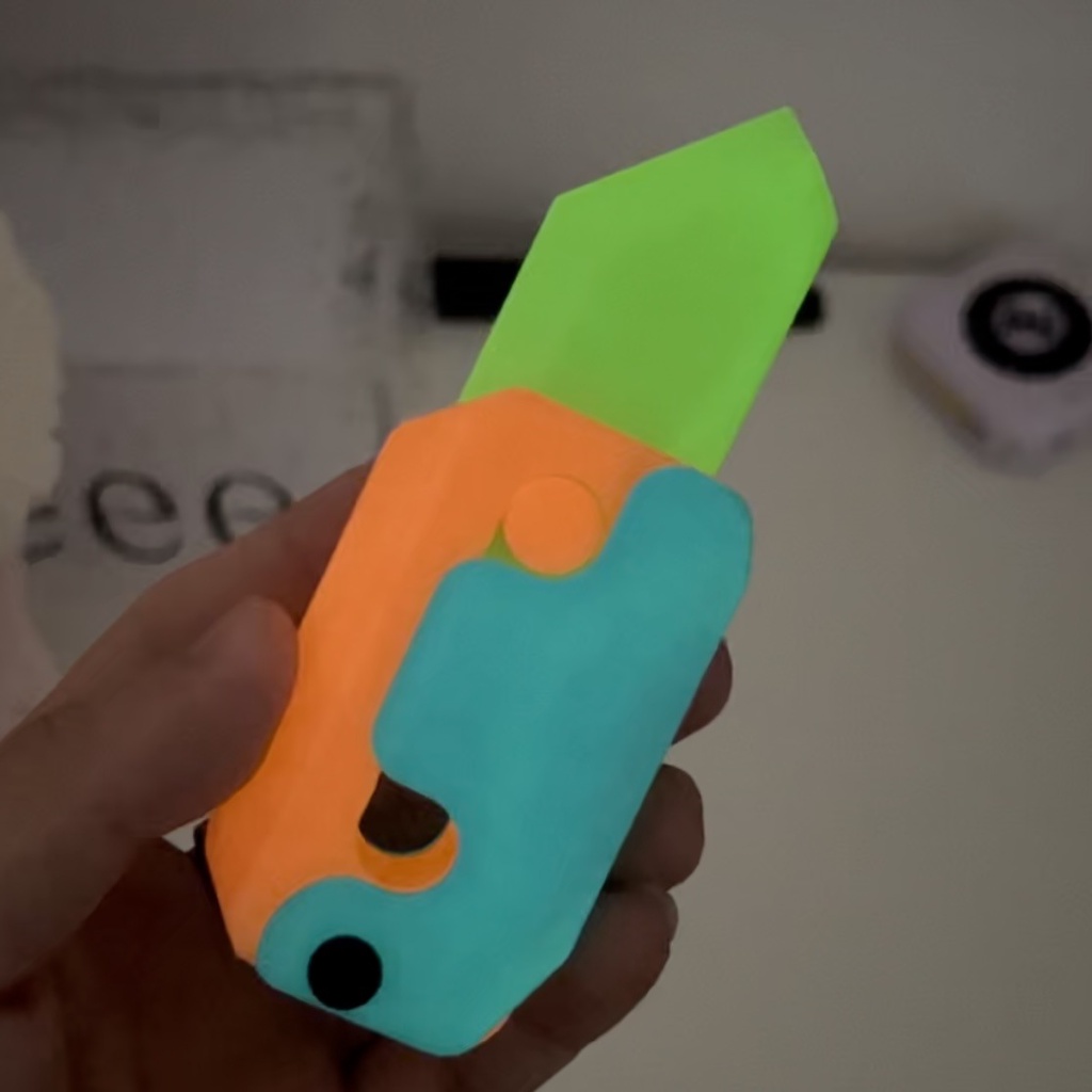 Mới Dao Dạ Quang Dạng Ấn Tượng Nhỏ Gọn Tiện Dụng