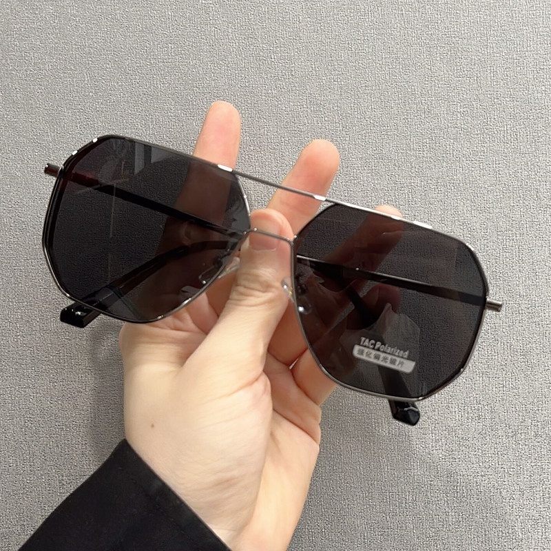 Kính Mát Chống Tia uv Có Thể Thay Đổi Màu Sắc Ngày Và Đêm Phong Cách retro Cho Nam Và Nữ