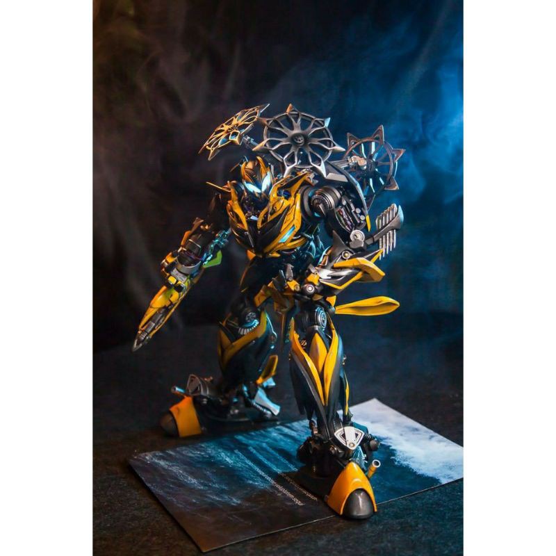 Tất tay  Mô hình Comicave Transformer IV-Bumblebee 75% kim loại có tặng kèm xe