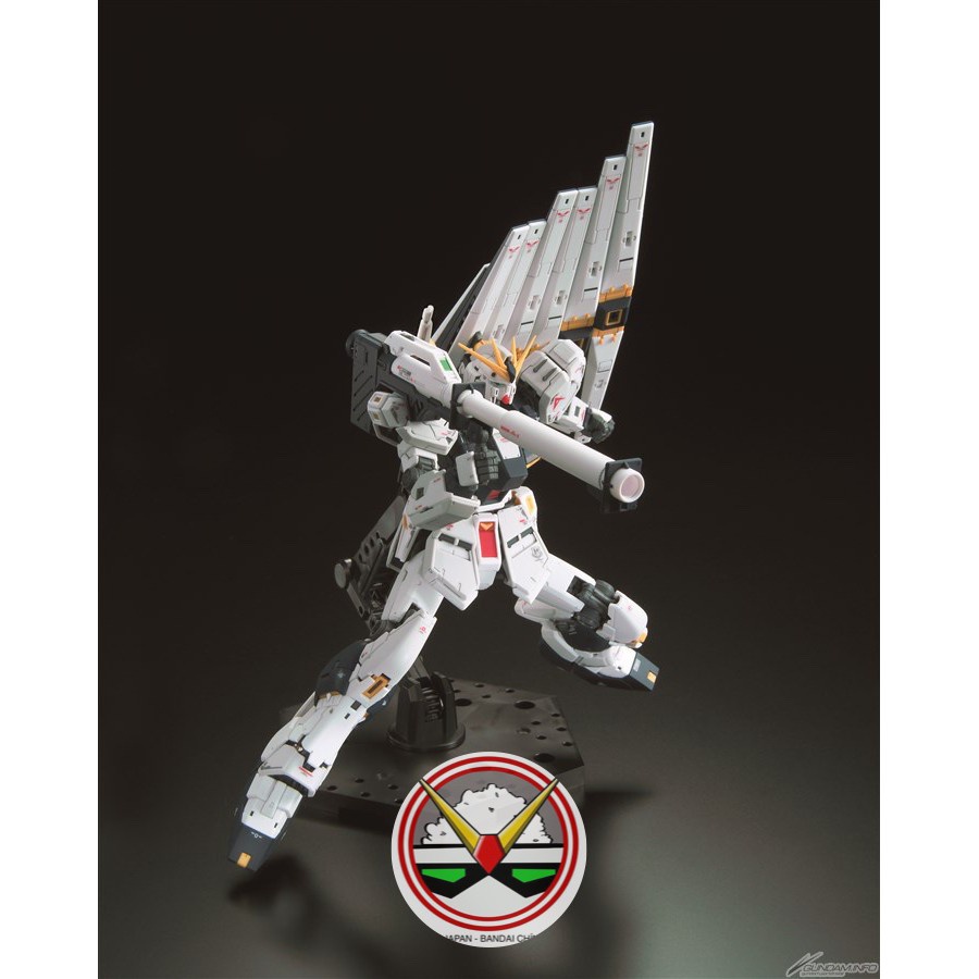 MÔ HÌNH GUNDAM BANDAI RG 32 1/144 RX-93 NU GUNDAMtặng ôtô